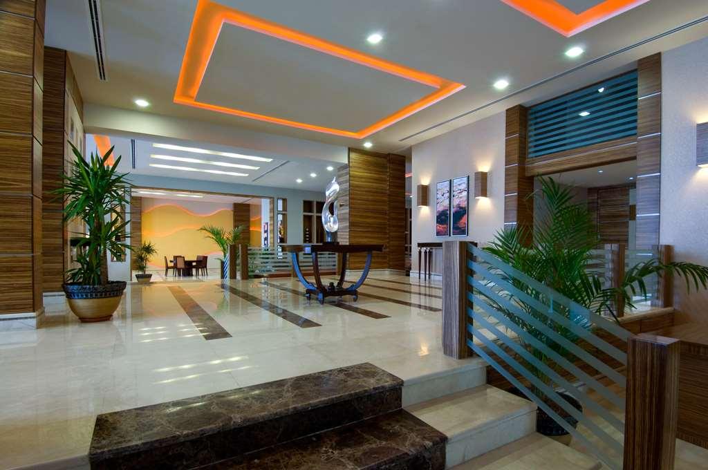 Hilton Garden Inn Riyadh Olaya Interiér fotografie