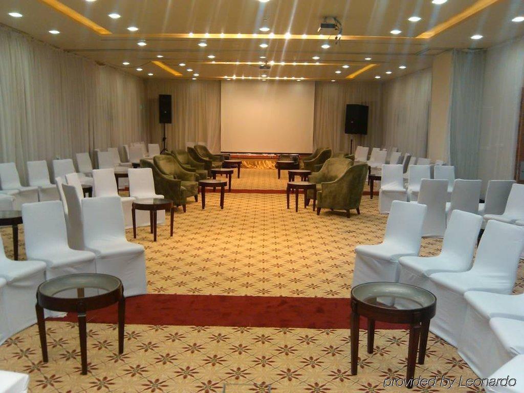 Hilton Garden Inn Riyadh Olaya Obchodní fotografie