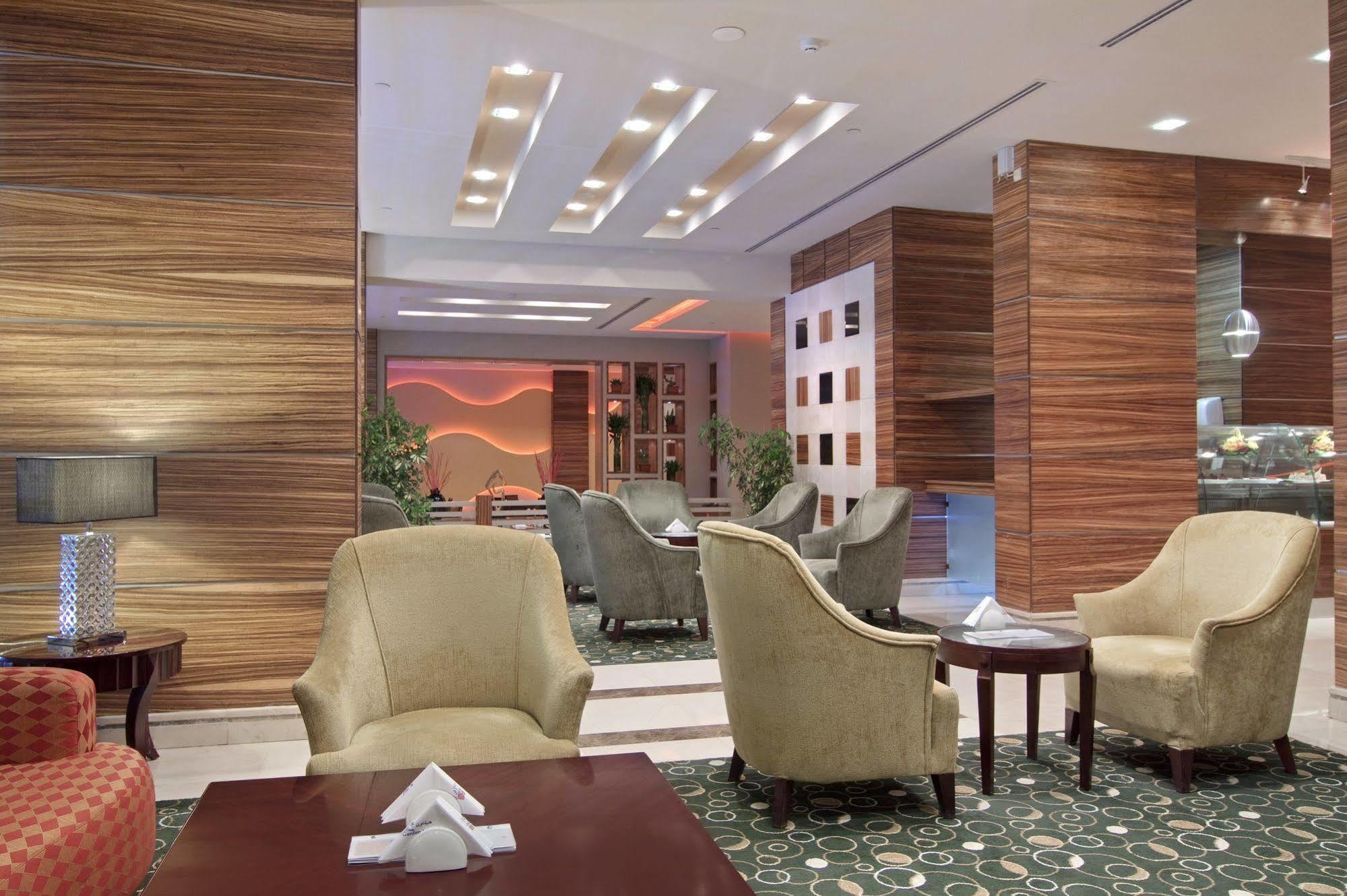 Hilton Garden Inn Riyadh Olaya Interiér fotografie