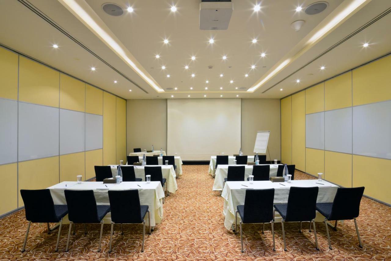 Hilton Garden Inn Riyadh Olaya Exteriér fotografie