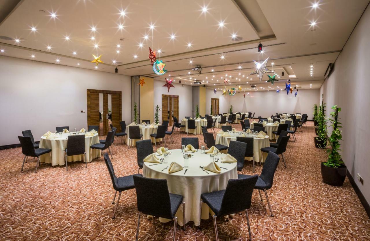 Hilton Garden Inn Riyadh Olaya Exteriér fotografie